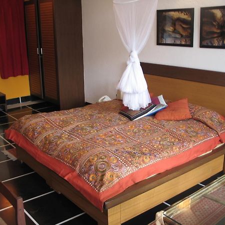 B Nineteen New Delhi Bagian luar foto